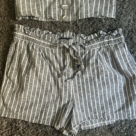 Express Grey Pinstripe Two Piece Outfit - Picture 3 of 8